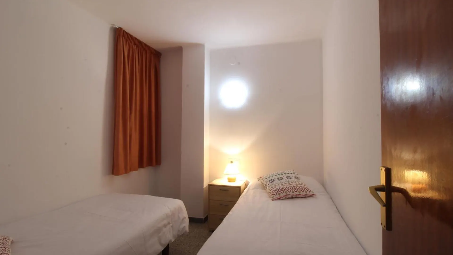 Apartaments El Sorrall Blanes 0*,