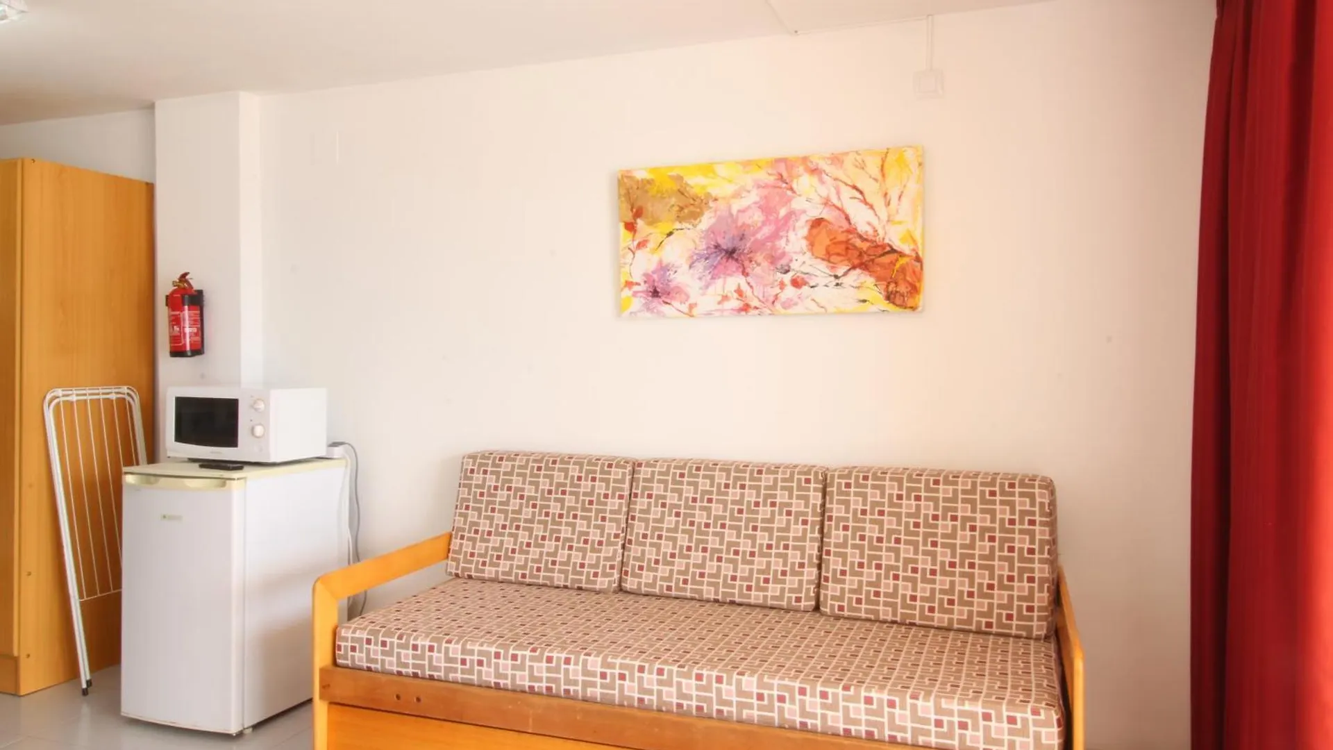 Apartaments El Sorrall بلانيس شقة