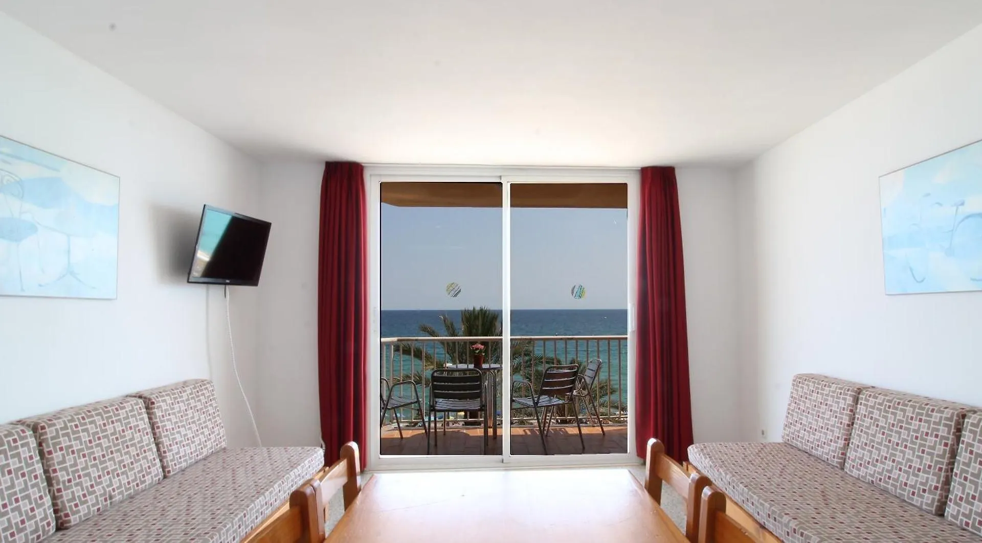 Apartaments El Sorrall Blanes 0*,