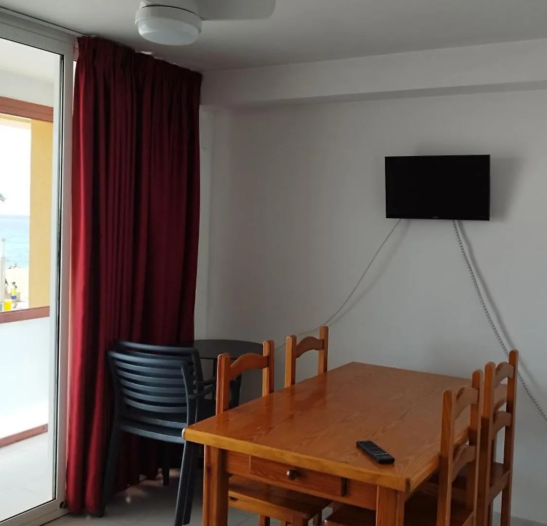 Apartaments El Sorrall 블랑스 아파트